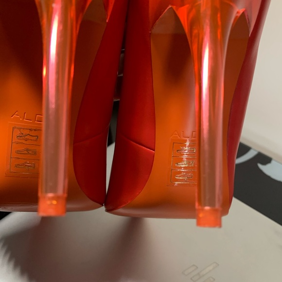 ALDO - Picture 7 of 10